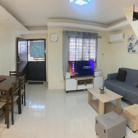 2 Bedroom Townhouse In Bacolod City 外观 照片