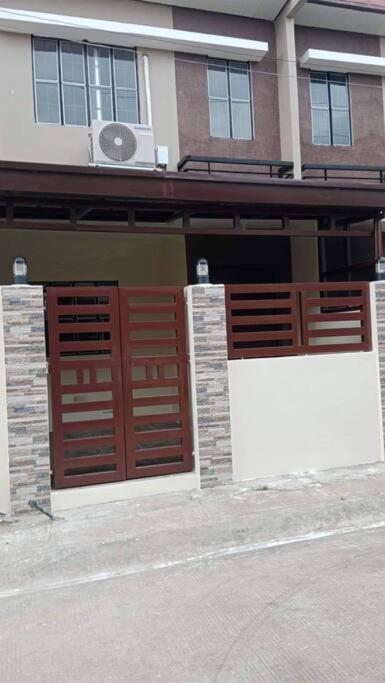 2 Bedroom Townhouse In Bacolod City 外观 照片